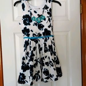 Girls sz 10 black and white dress